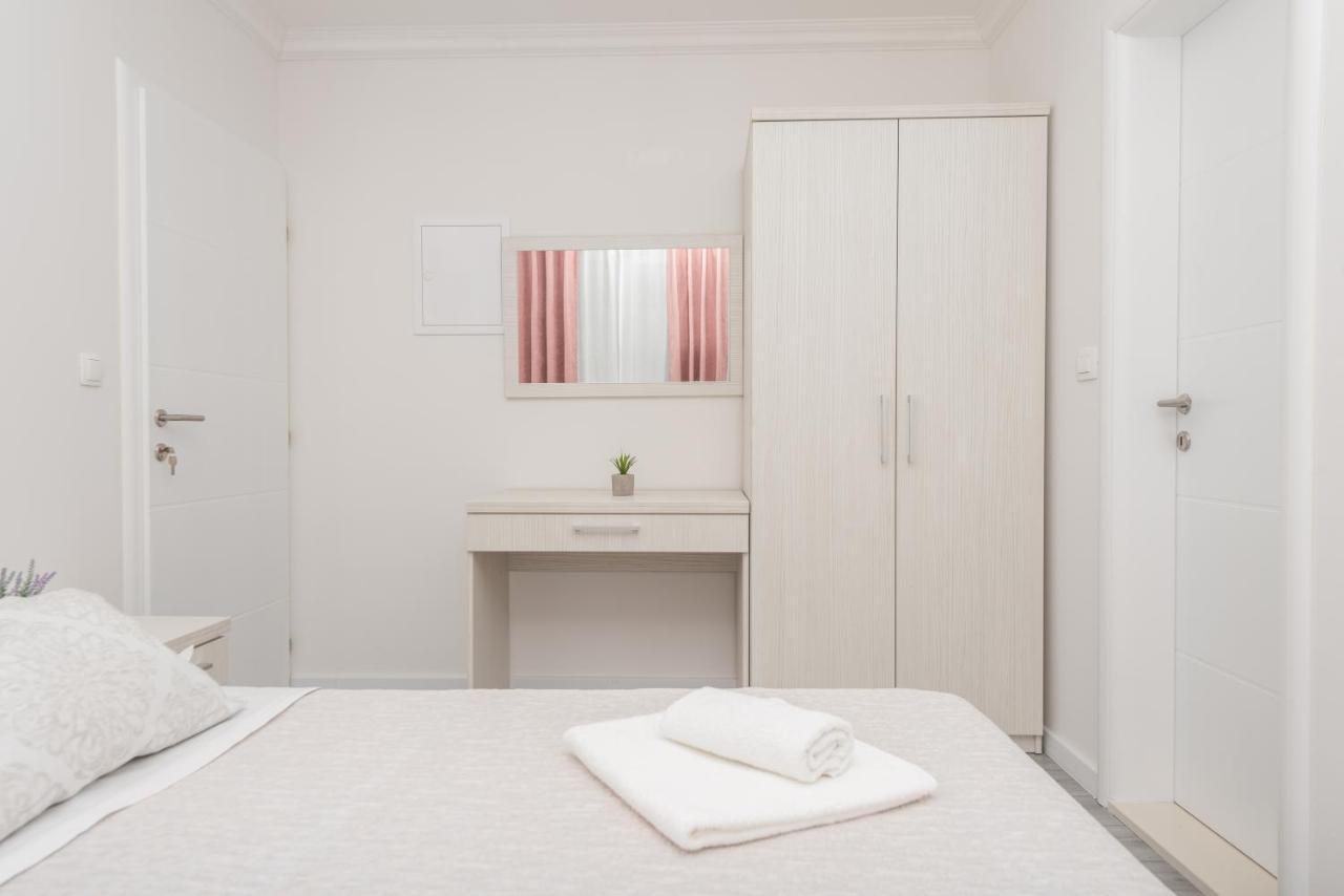 Apartments Petrusic Makarska Exterior photo